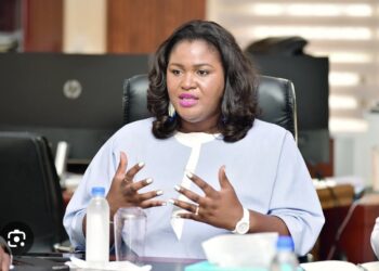 DUALITÉ AU SOMMET DE L’ÉTAT : Marie Rose Faye appelle à la cohésion et au calme