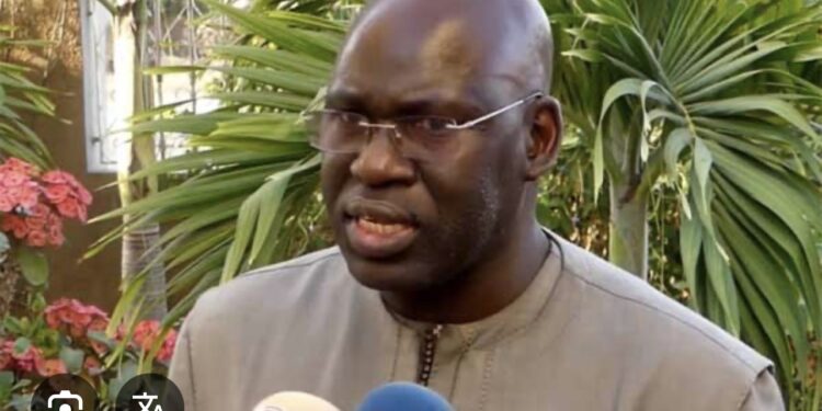 QUESTIONS D’ACTUALITÉ : Le député Mbaye Dione dit attendre Sonko de pied ferme