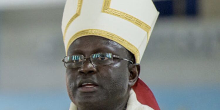 FETES DE NOEL : Mgr André Gueye appelle à la paix