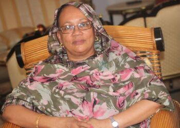 ‎GRANDE NUIT DE LA LITTÉRATURE: ‎Fatimé Raymonne Habré appelle à revendiquer la souveraineté culturelle africaine.