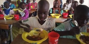 ‎FINANCEMENT DES CANTINES SCOLAIRES: ‎La main absente de l’État dans le bol scolaire ‎