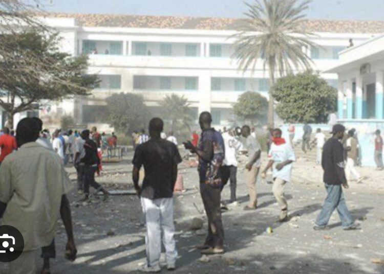 RÉFORME DES BOURSES : Le Mesri veut une révision des textes, les étudiants boudent