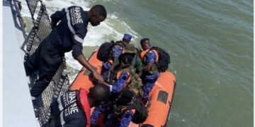 ARMÉE : Trois marins portés disparus